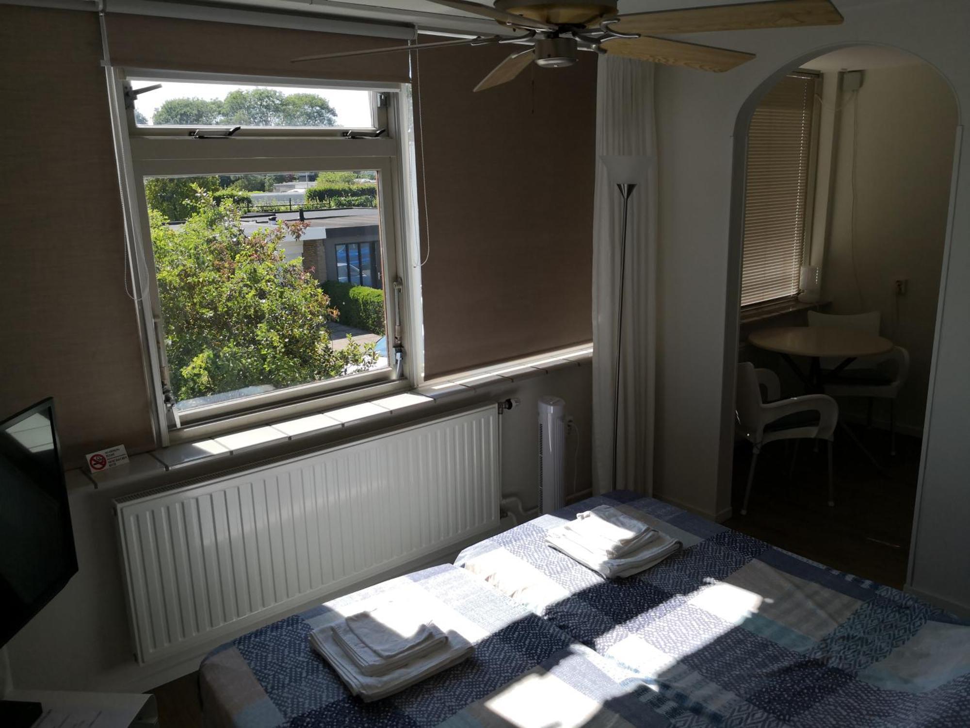 Bordine Guesthouse Leeuwarden Bilik gambar